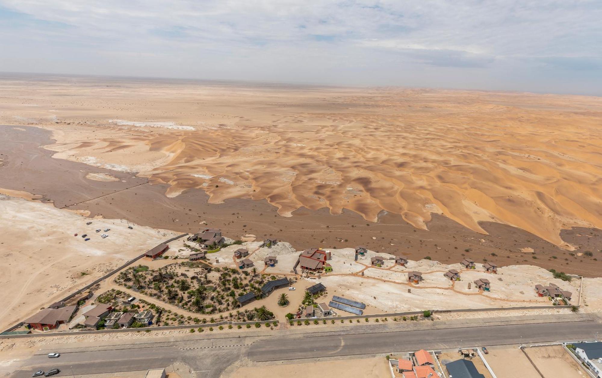 Desert Breeze Lodge سواكوبموند المظهر الخارجي الصورة